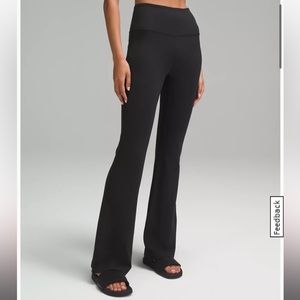 Groove Super-High-Rise Flared pant Nulu Regular